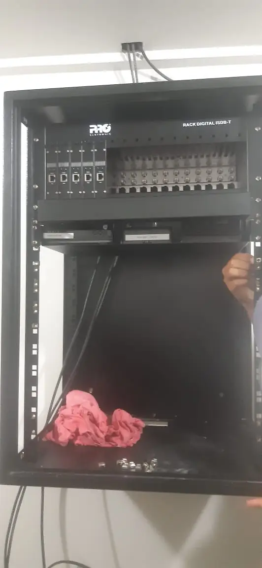 Sistema de tv coletiva para hoteis pousadas e flats